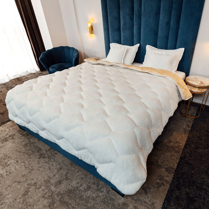 Pilota Iarna Blana 140x210 cm - ThermaFur Medicinala Matlasata